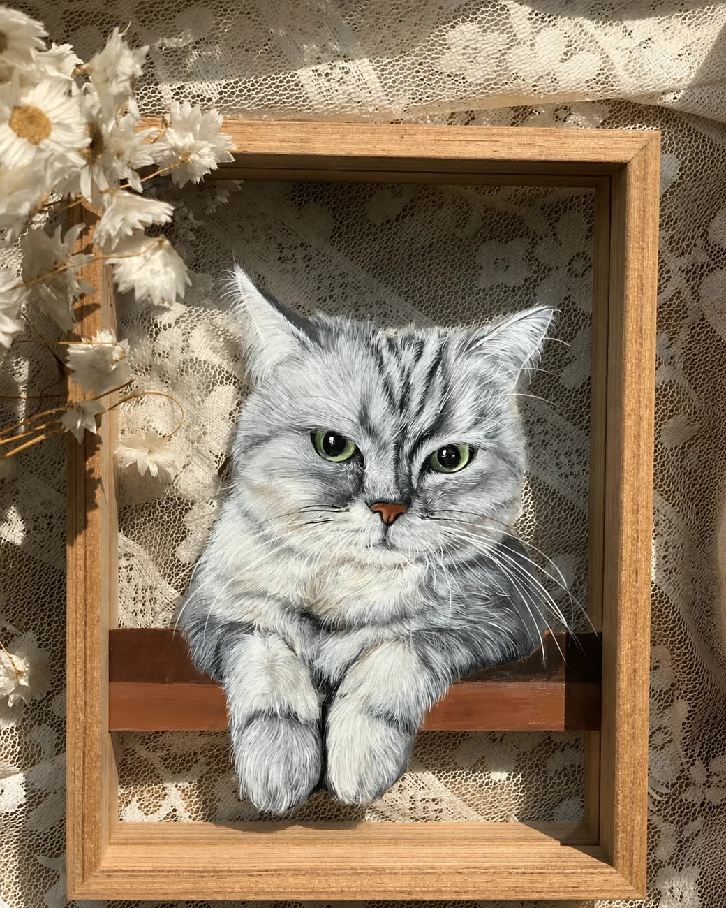 Gray tabby glass portrait with floral styling